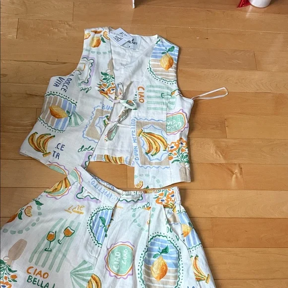 Colorful Printed Women's Short Set - Picture 9 of 11